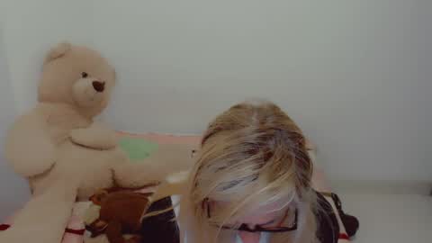 Arlett online show from May 11, 11:17 am