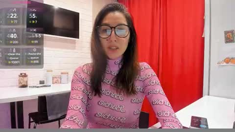 skarlett online show from February 12, 7:55 am