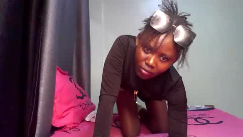 skinny_jass online show from May 3, 9:10 pm