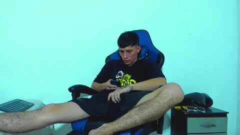 skinny marked online show from November 12, 8:22 pm