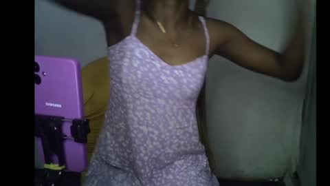 Linda independent model online show from April 19, 3:29 am