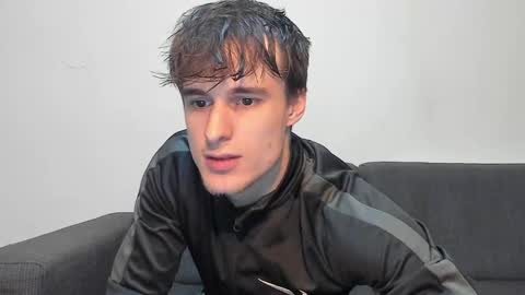 skinnyguywithbigd online show from December 7, 11:56 am