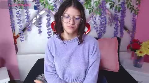 Snapshot of skinnyhorny_ chatting on February 16, 2:42 am  SKINNYHORNY   online show from February 16, 2:42 am