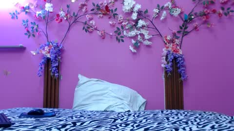 sofia online show from April 2, 2:24 pm