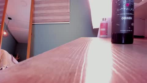 Hanna  online show from February 10, 5:25 am