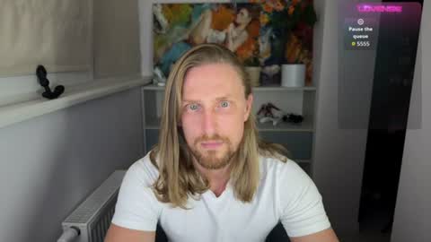 sky_guy25 online show from June 25, 7:41 pm