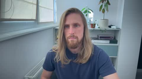 Snapshot of sky_guy25 chatting on September 23, 8:52 am sky_guy25 online show from September 23, 8:52 am