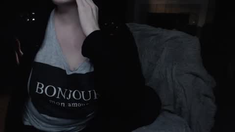 SKYLE   online show from March 26, 3:34 am