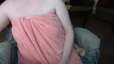 SKYLE   online show from March 16, 5:44 am