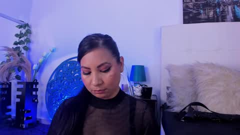 skydarkblue online show from January 12, 12:18 am