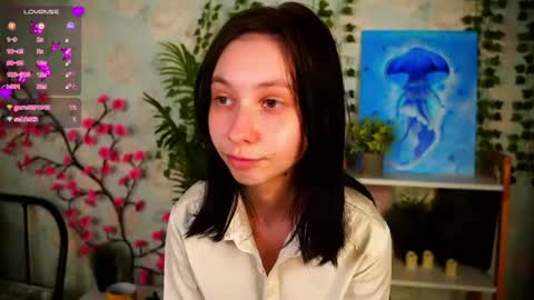 Melissa online show from May 17, 4:27 pm