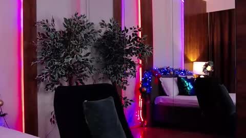 SkylarSpark online show from December 20, 9:44 pm