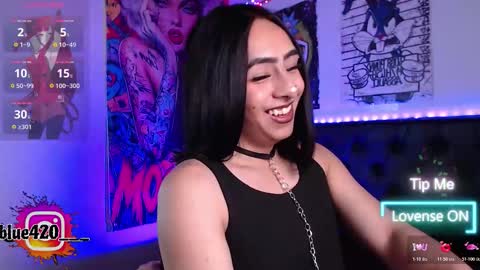 blue online show from December 2, 11:03 pm