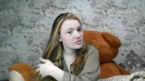 Skyler online show from October 27, 3:23 pm