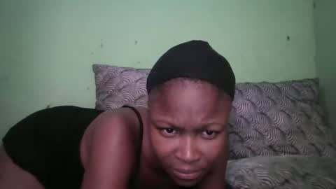 Skylour online show from March 18, 6:41 am