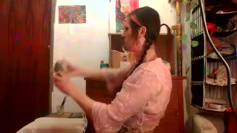 skylova69 online show from April 19, 10:34 pm