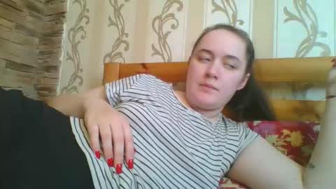 skyressie333 online show from February 3, 11:25 am