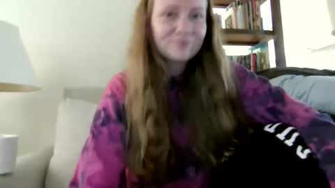 Snapshot of skywinters chatting on September 30, 4:28 pm Sky Winters online show from September 30, 4:28 pm
