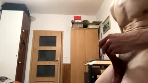 slabyhrac online show from March 7, 8:55 pm