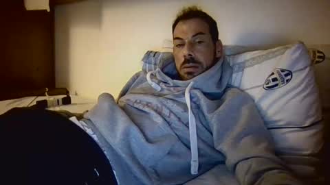 slevin online show from March 9, 9:25 pm