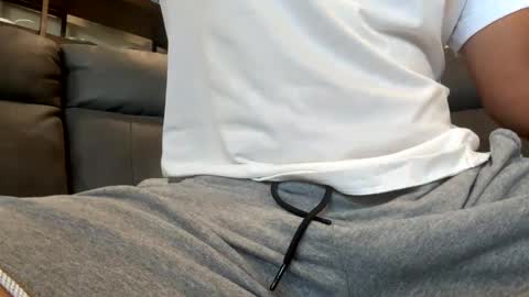 Snapshot of slick2285 chatting on October 6, 8:48 pm slick2285 online show from October 6, 8:48 pm