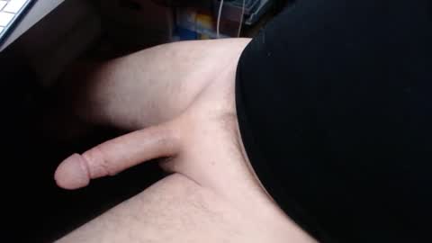 sliderguy699 online show from April 1, 1:41 pm