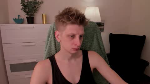 Andy online show from December 5, 8:39 pm