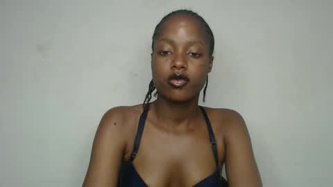 perry online show from February 6, 9:17 pm