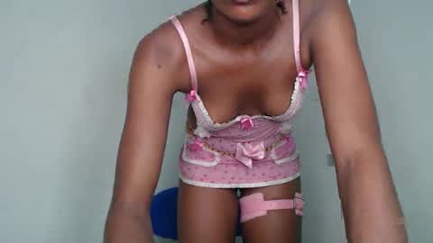 perry online show from April 10, 7:29 pm