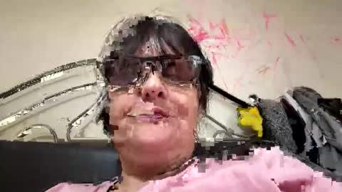 slimmers01 online show from March 31, 12:27 pm