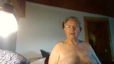 slippery_duck online show from July 22, 11:34 am