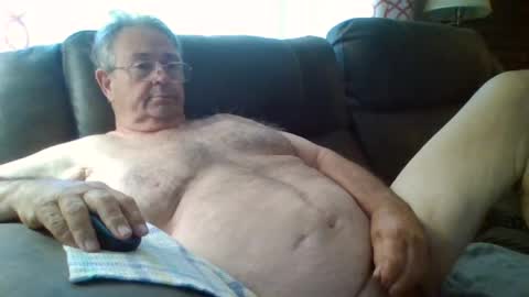 slippery_duck online show from July 29, 2:28 pm