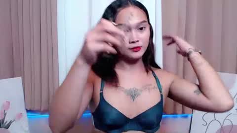 STELLA online show from December 1, 12:30 am