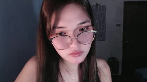 slutty_hannaxx online show from April 17, 2:03 am