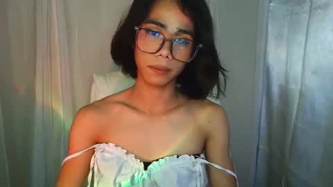 sluttypatotie online show from September 27, 7:33 pm