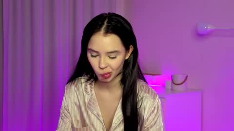 Lily online show from January 31, 7:11 pm