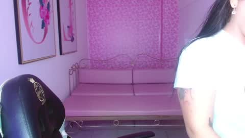 Mariana Torres online show from May 25, 1:06 pm