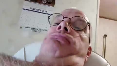 smallcock66kkk online show from December 6, 7:50 pm