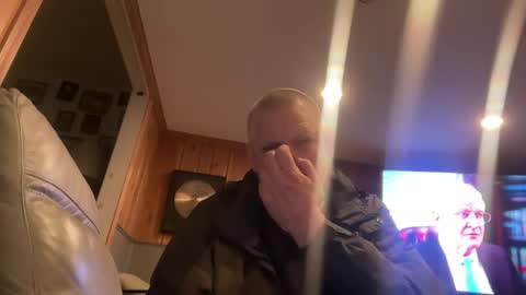 smblondo online show from April 8, 8:39 am