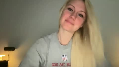 smexxii93 online show from January 8, 3:51 pm