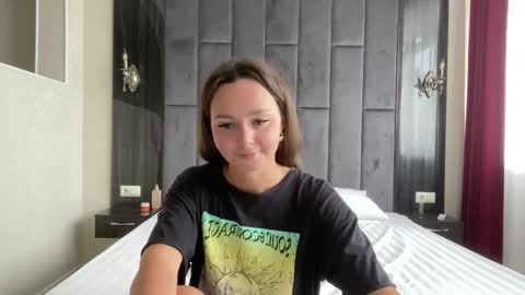 smiling_riddle online show from September 18, 7:56 am