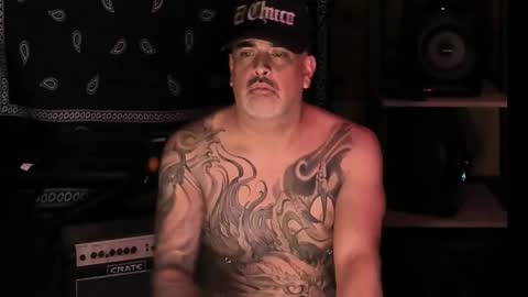 Snapshot of smokey915 chatting on February 19, 1:06 pm Smokey915 online show from February 19, 1:06 pm