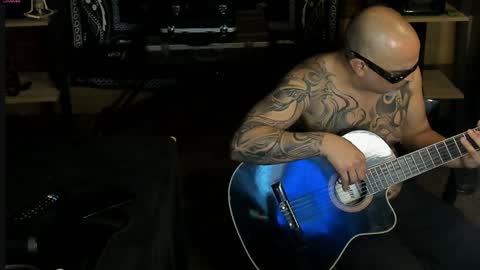 Snapshot of smokey915 chatting on January 16, 8:22 am Smokey915 online show from January 16, 8:22 am