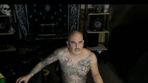 Snapshot of smokey915 chatting on January 17, 9:06 am Smokey915 online show from January 17, 9:06 am