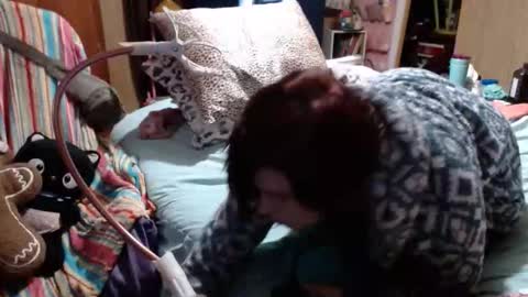 DIAN dee-ann online show from February 5, 12:31 pm