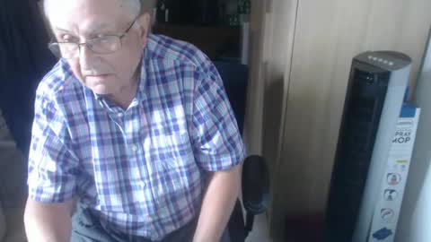 smoothmutton online show from June 18, 2:11 pm