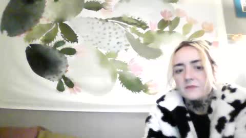 smorethanfriends online show from June 9, 3:39 am