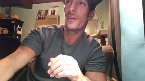 Snackyyyy online show from May 10, 12:39 am
