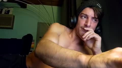 Snackyyyy online show from December 27, 5:31 am