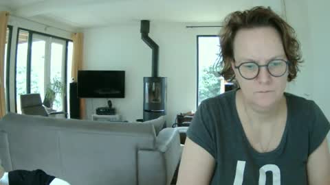 Snoeske and Woodwurm online show from February 11, 9:53 am